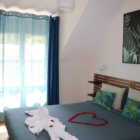 Faverolles  L'Autre Monde Chambres D'Hotes (Adults Only) المظهر الخارجي الصورة